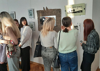 4 февраля в Южно-Российском научно-культурном центре А.П. Чехова состоялось открытие авангардной выставки «Вещи души».