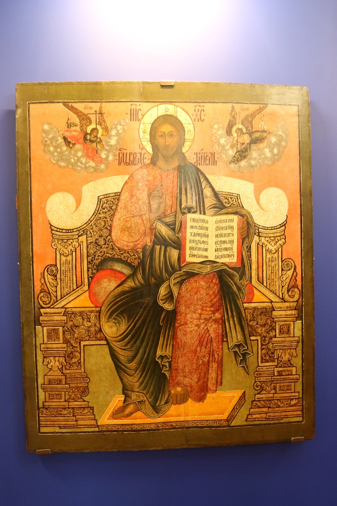 В краеведческом музее (Дворце Н.Д. Алфераки) открылась выставка «Окно в Россию. Религиозное искусство эпохи Петра I»