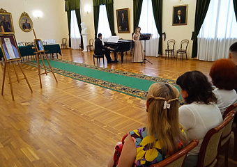 18 сентября в Литературном музее А.П.Чехова состоялась лекция-концерт Д.Топольского из цикла «Как слушать классику»