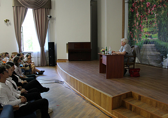 Встреча с писателем и поэтом Мариной Кудимовой 
