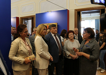 В краеведческом музее (Дворце Н.Д. Алфераки) открылась выставка «Окно в Россию. Религиозное искусство эпохи Петра I»